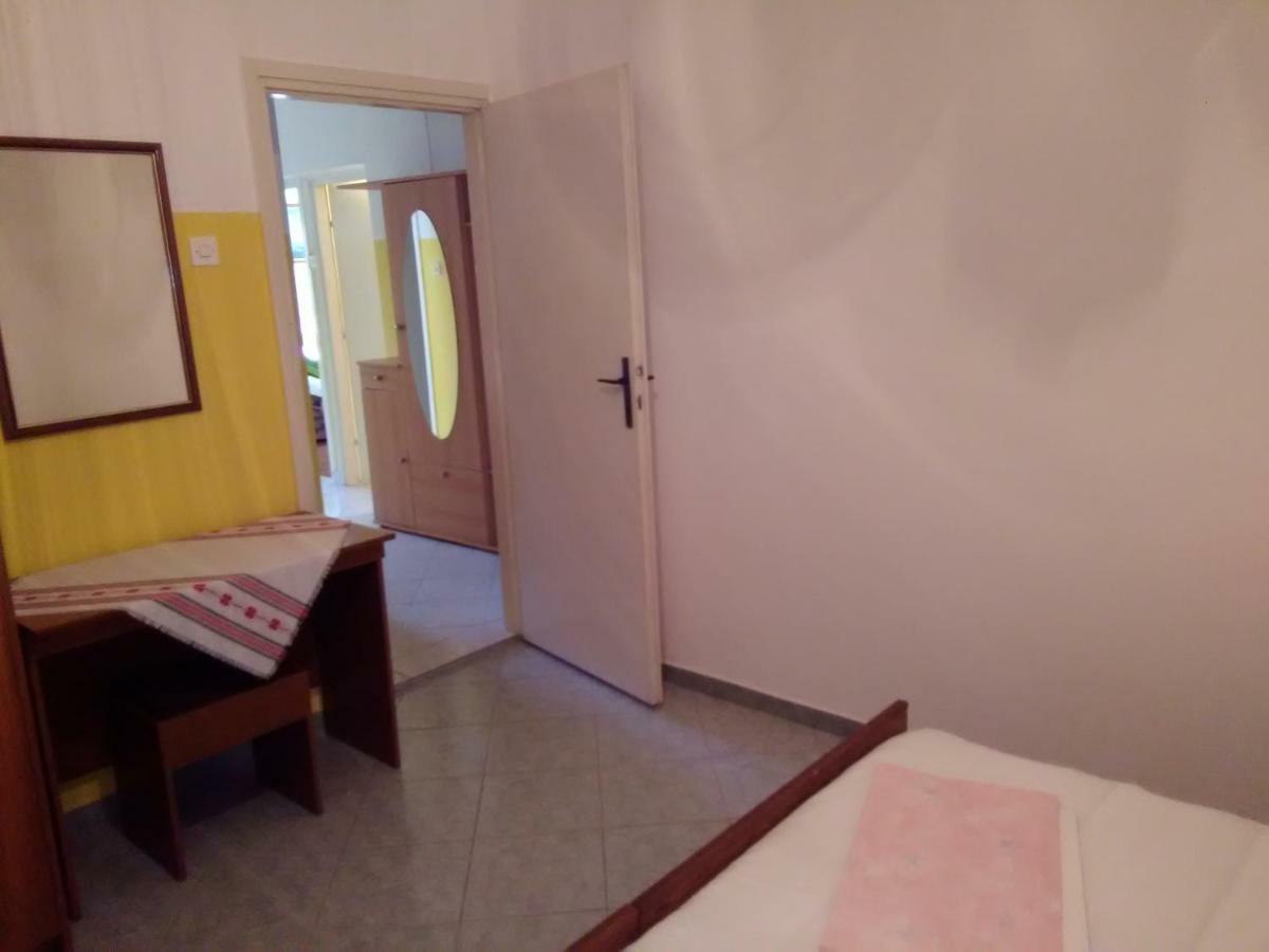 Apartments Mare Croatia Senj  Buitenkant foto