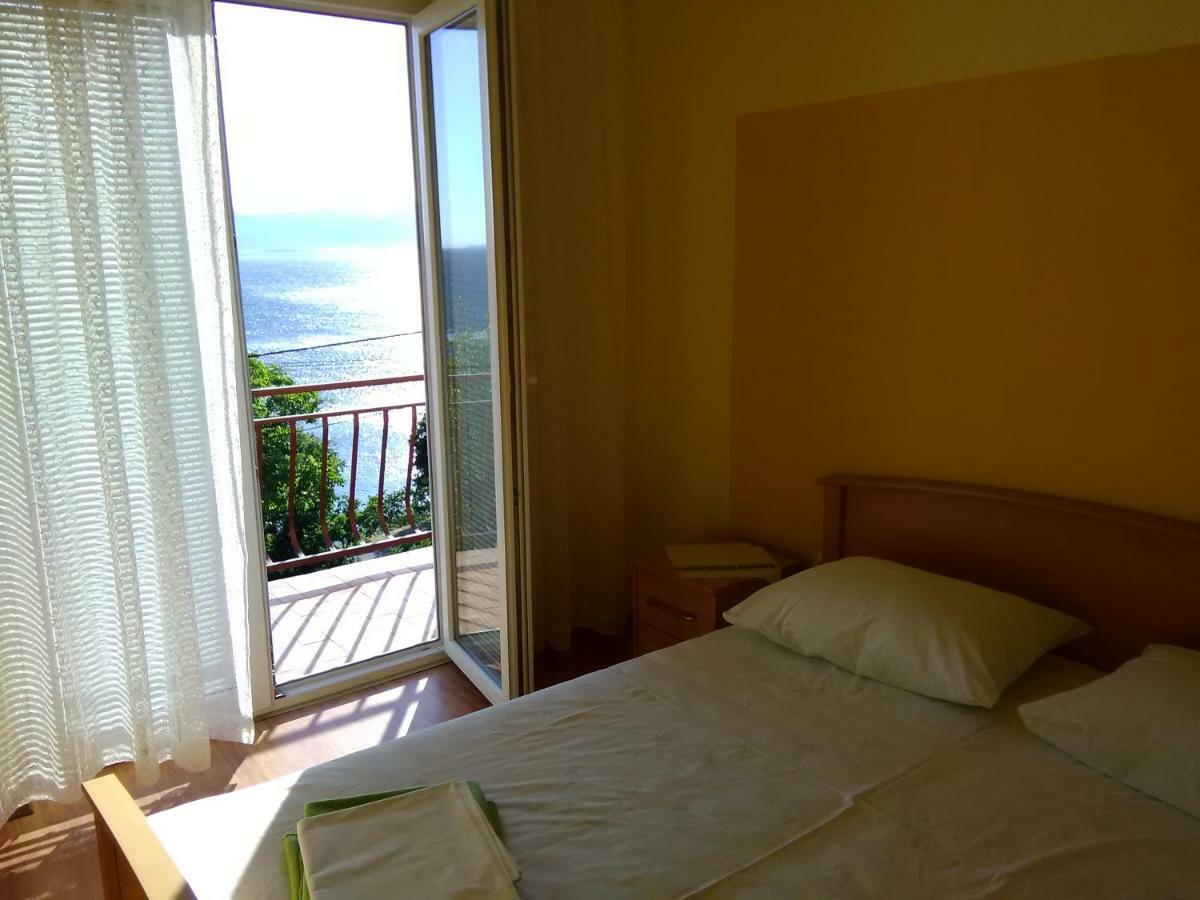 Apartments Mare Croatia Senj  Buitenkant foto
