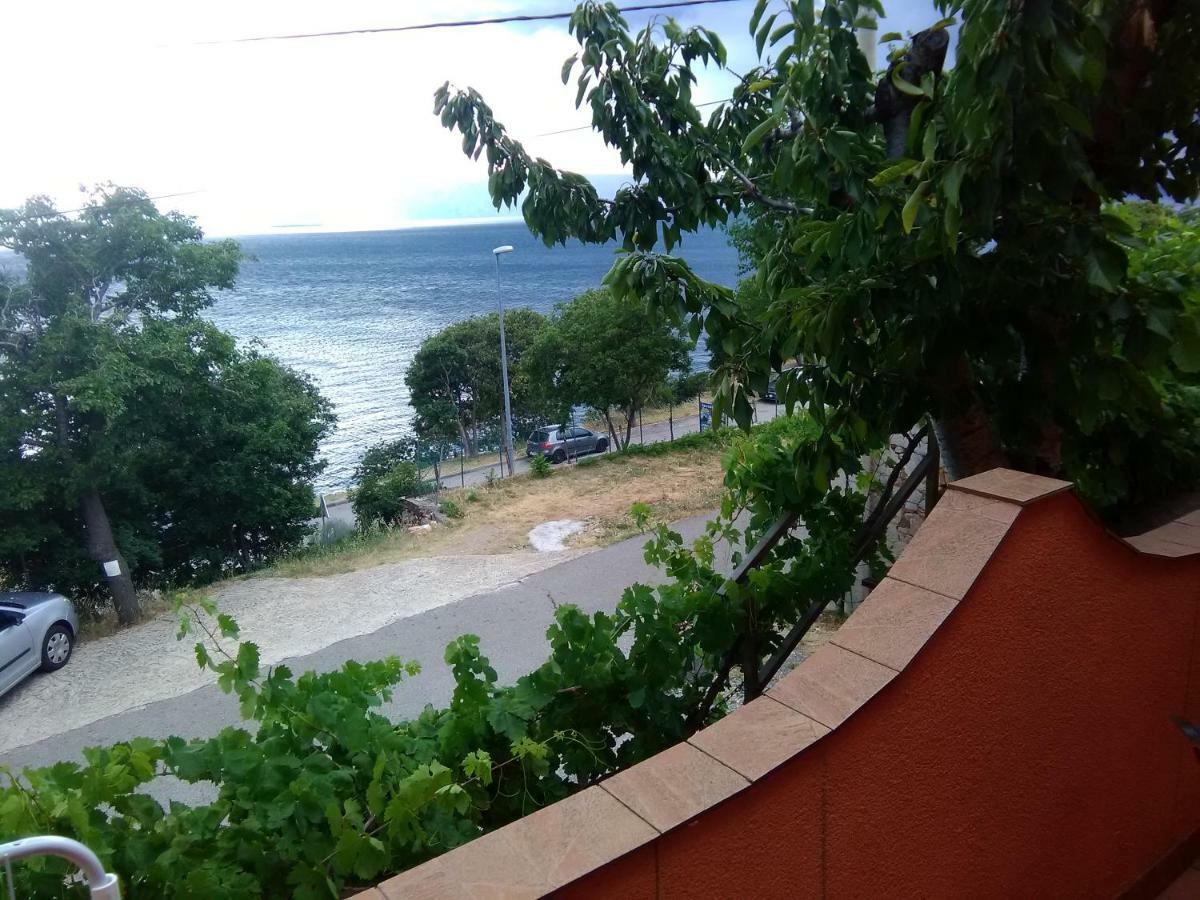 Apartments Mare Croatia Senj  Buitenkant foto
