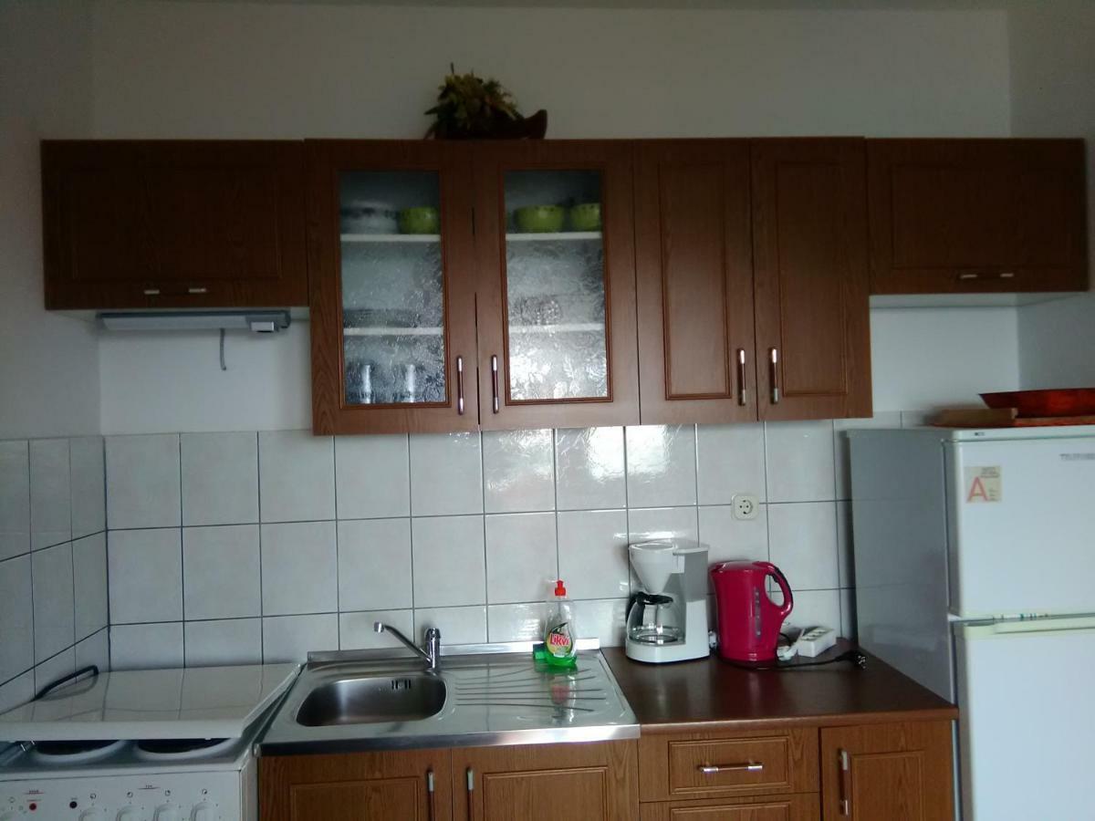 Apartments Mare Croatia Senj  Buitenkant foto